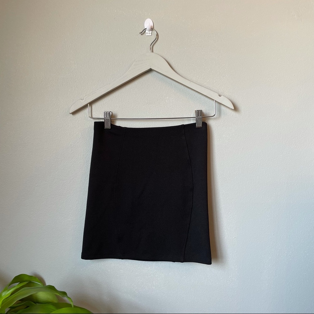 TOPSHOP black bodycon skirt size 2